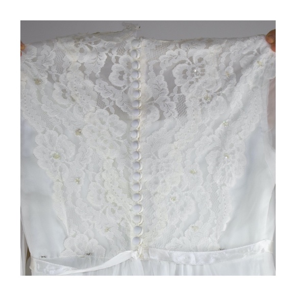 Vintage White Lace Wedding Gown - Prairie Dress - Picture 3 of 4